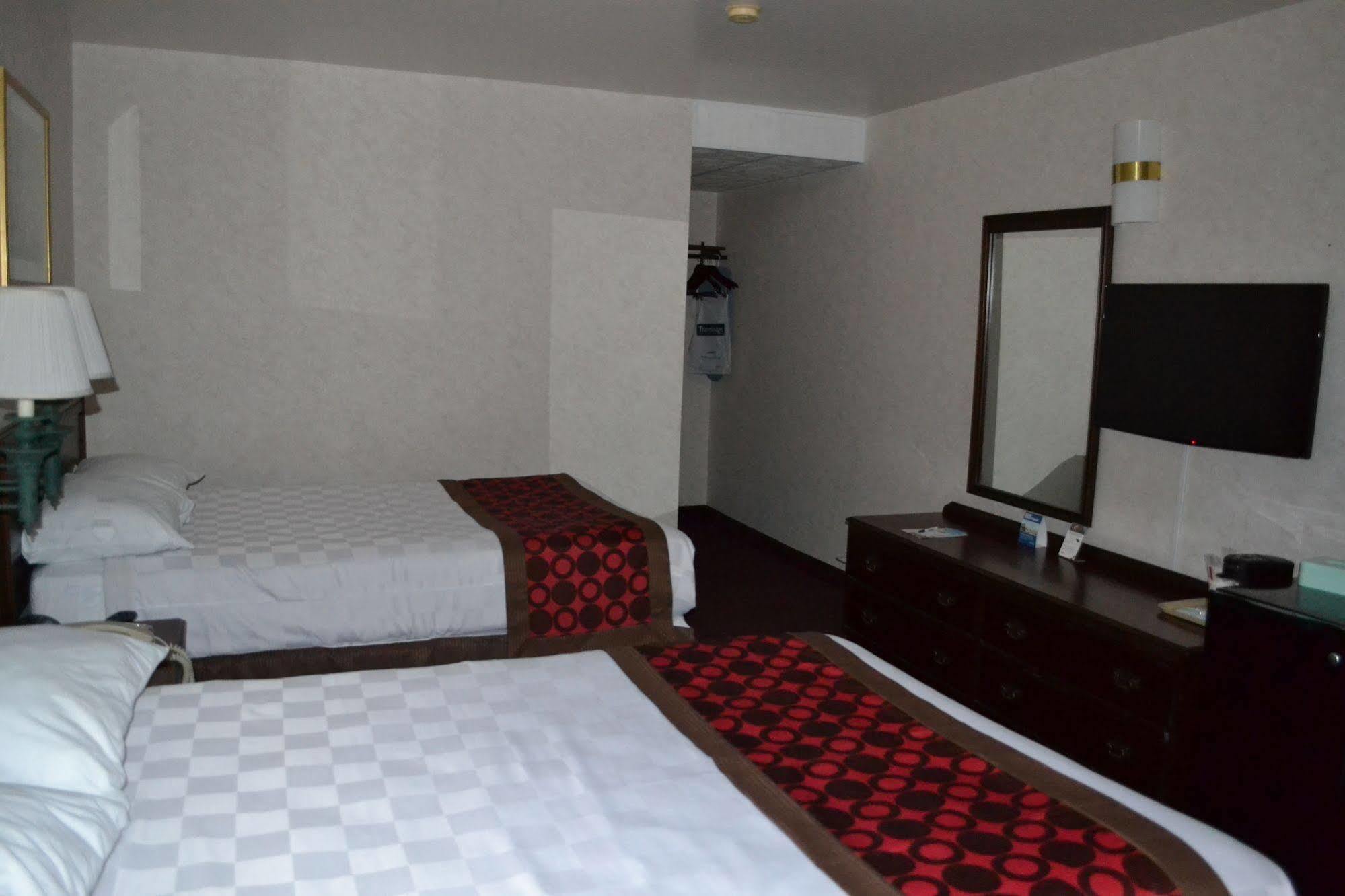 Travelodge By Wyndham Niagara Falls - New York Dış mekan fotoğraf