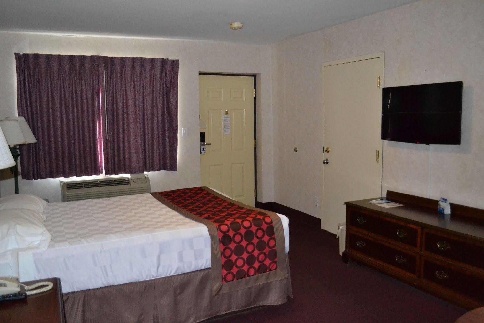 Travelodge By Wyndham Niagara Falls - New York Dış mekan fotoğraf